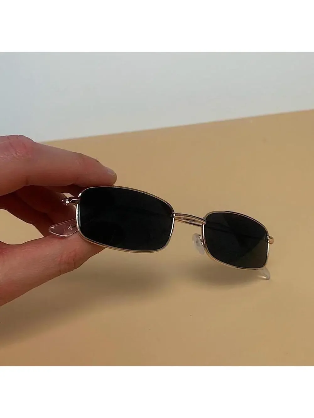 Y2k 2000s vintage black and gold unique slim style silver mirror lense